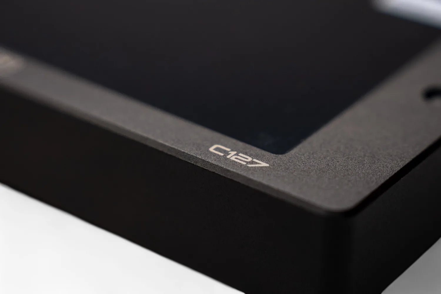 Motec_c127_8.jpg