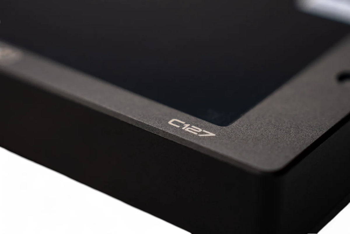 Motec_c127_1.jpg