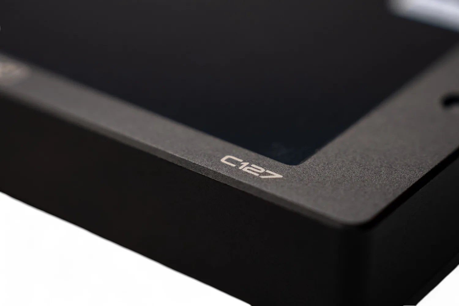 Motec_c127_1.jpg